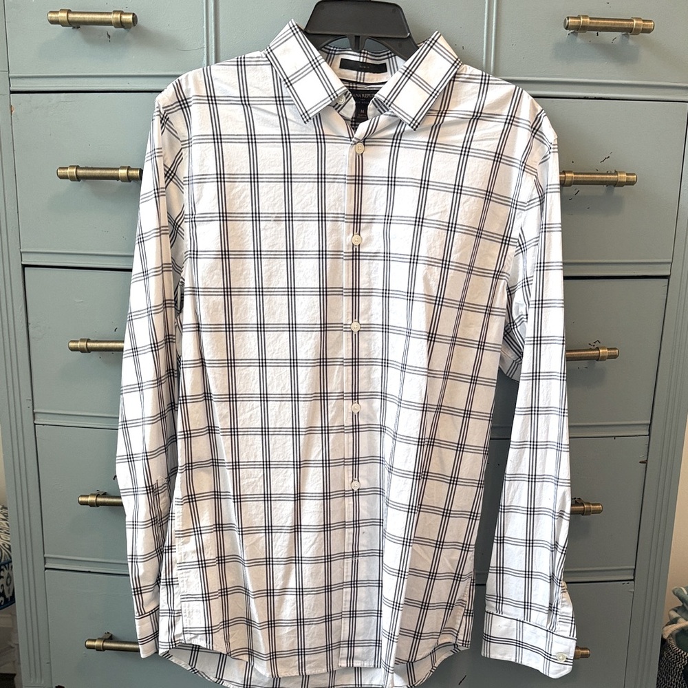 Men’s Banana Republic White and Checkered Shirt. Size M Slim Fit.